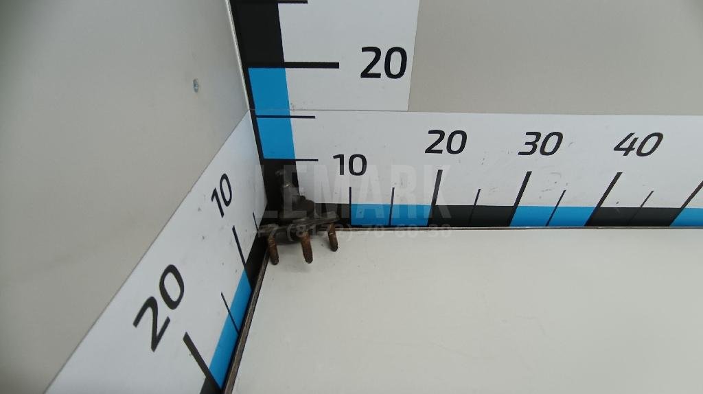 Опора шаровая левая передней подвески