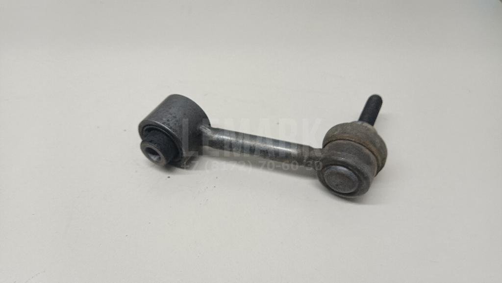 Стойка заднего стабилизатора