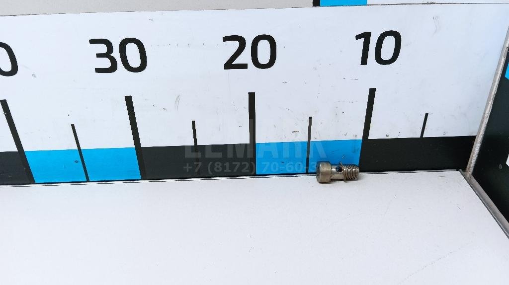 Болт турбокомпрессора (турбины)