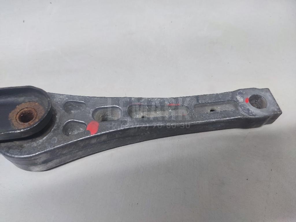 Опора двигателя задняя