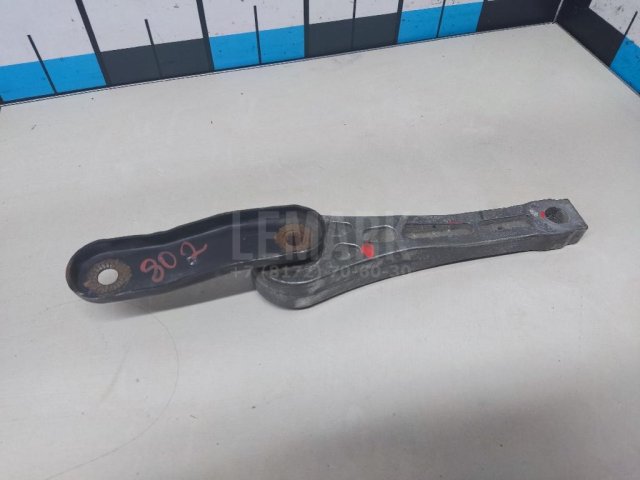 Опора двигателя задняя