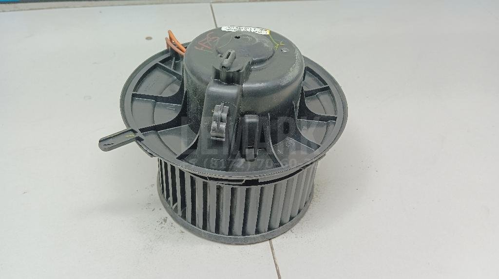 Моторчик отопителя