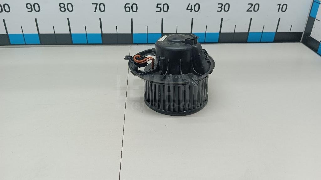 Моторчик отопителя