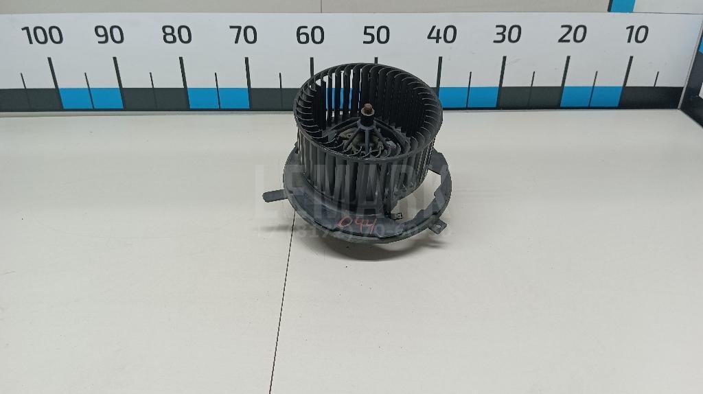 Моторчик отопителя