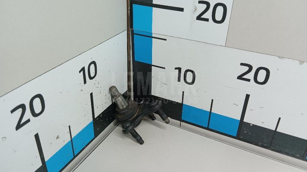 Опора шаровая левая передней подвески