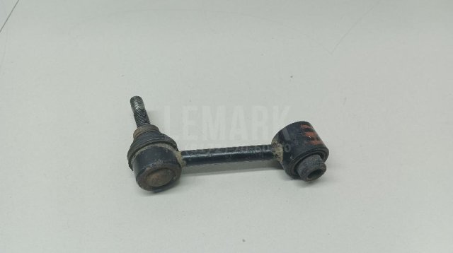 Стойка заднего стабилизатора