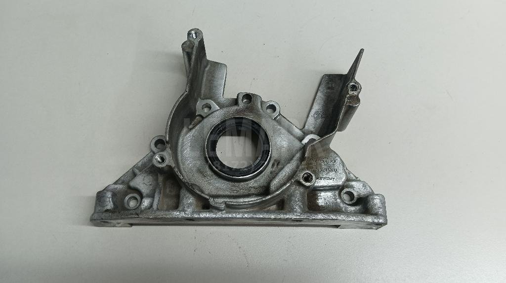 Крышка коленвала передняя