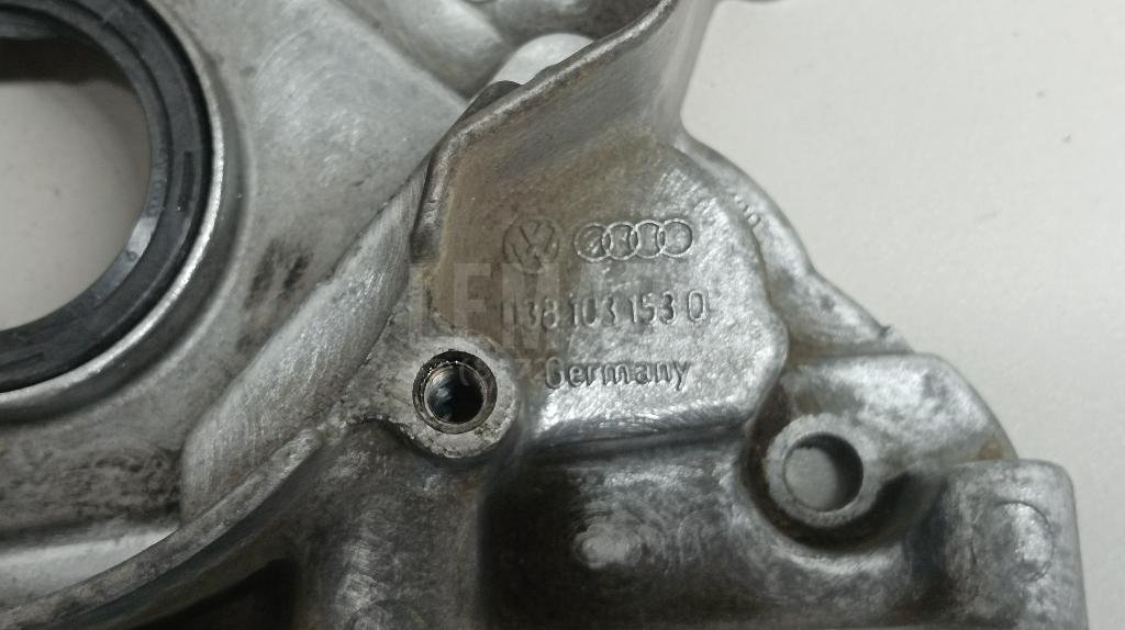 Крышка коленвала передняя