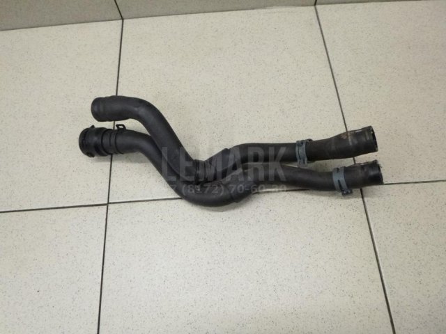 Патрубок отопителя