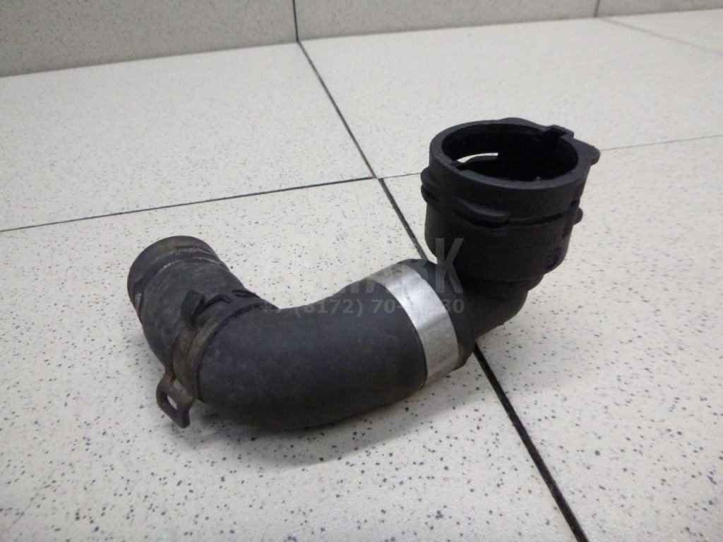 Патрубок отопителя