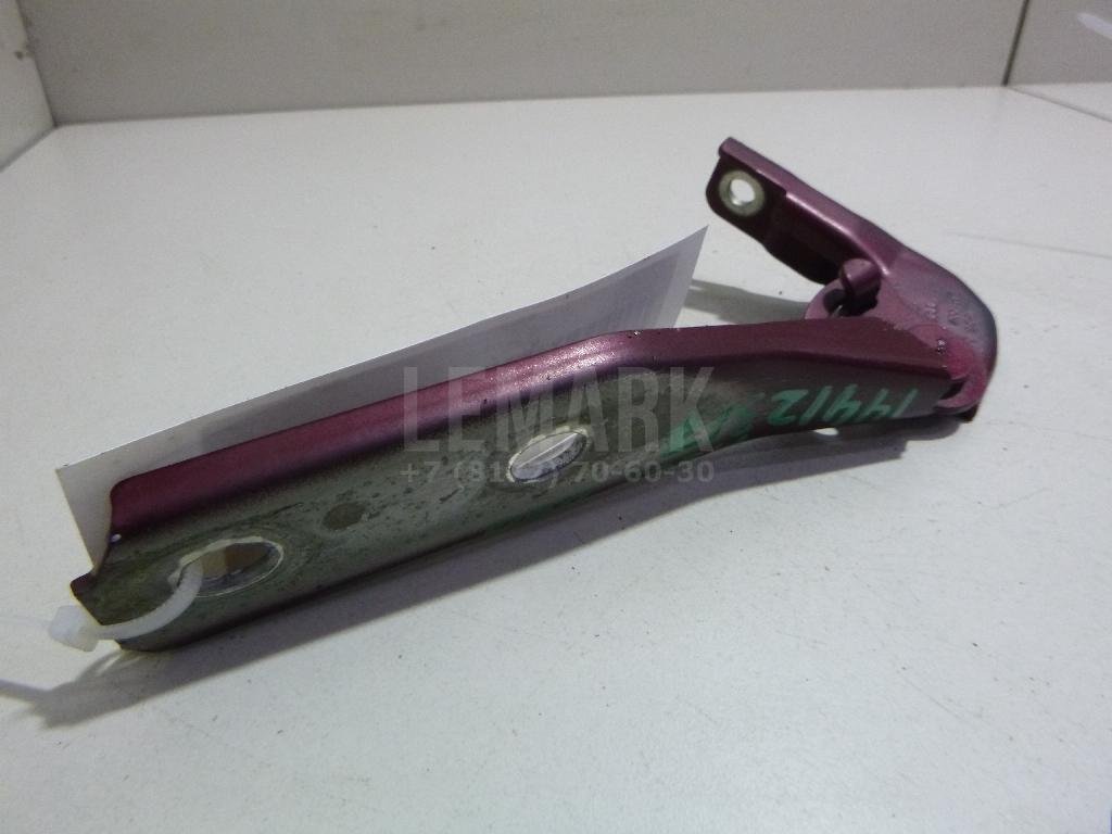 Петля капота левая