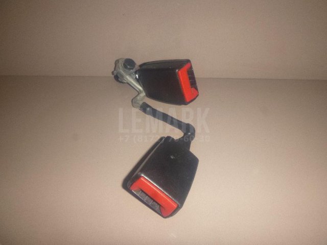 Ответная часть ремня безопасности