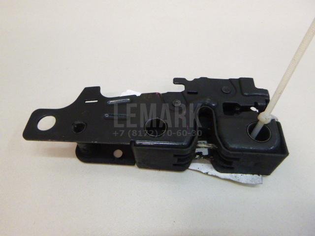 Замок капота