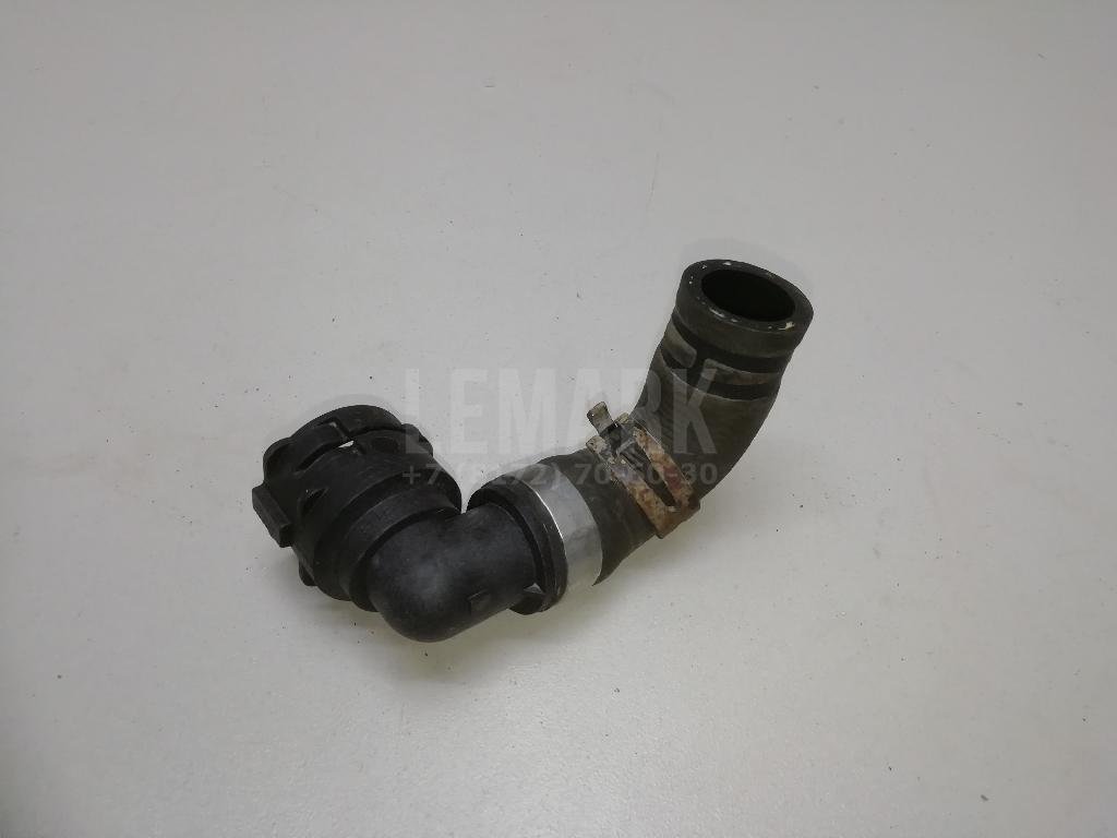 Патрубок отопителя