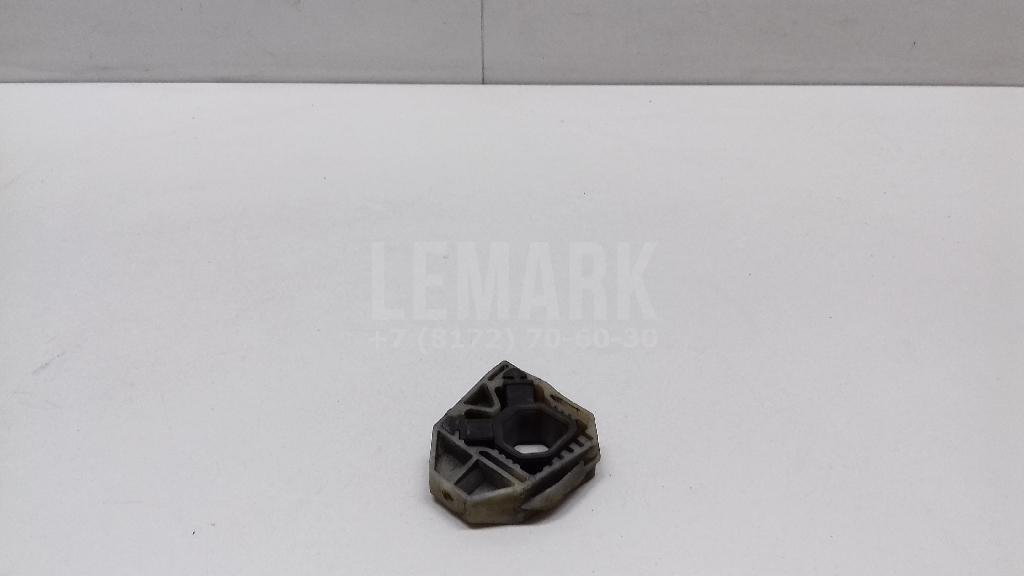 Кронштейн радиатора