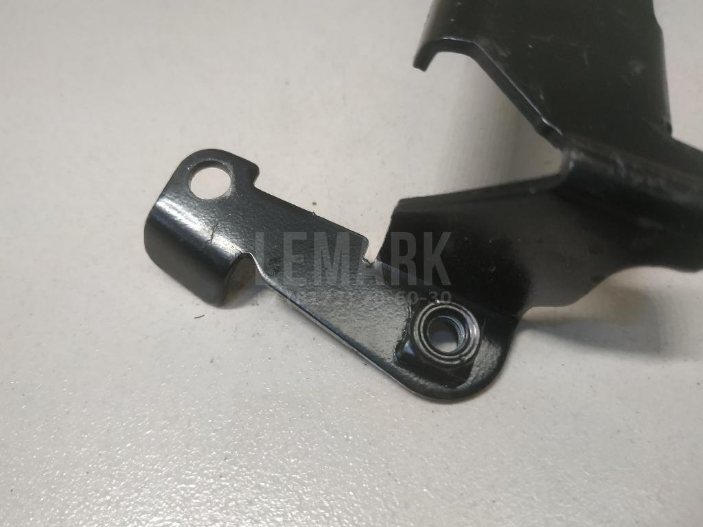 Кронштейн блока управления двигателем