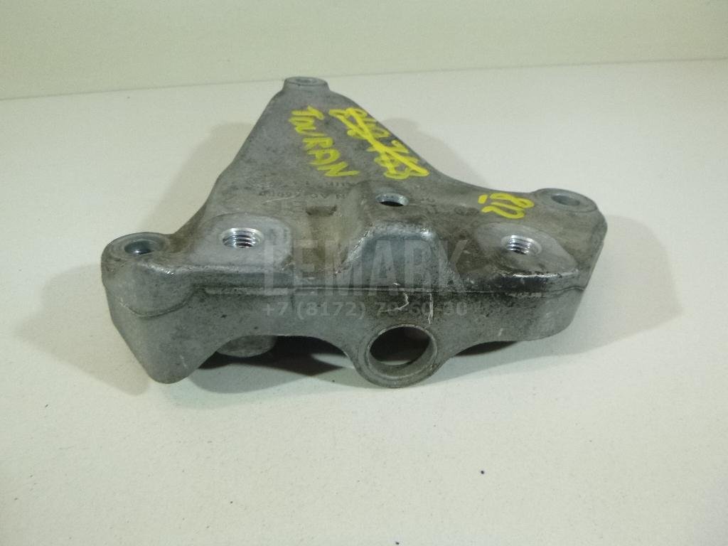 Кронштейн КПП левый