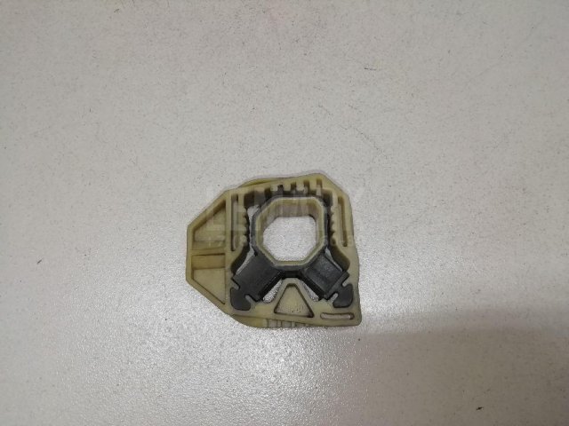 Кронштейн радиатора