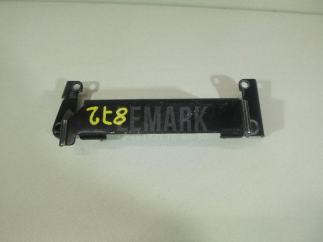 Кронштейн блока управления двигателем