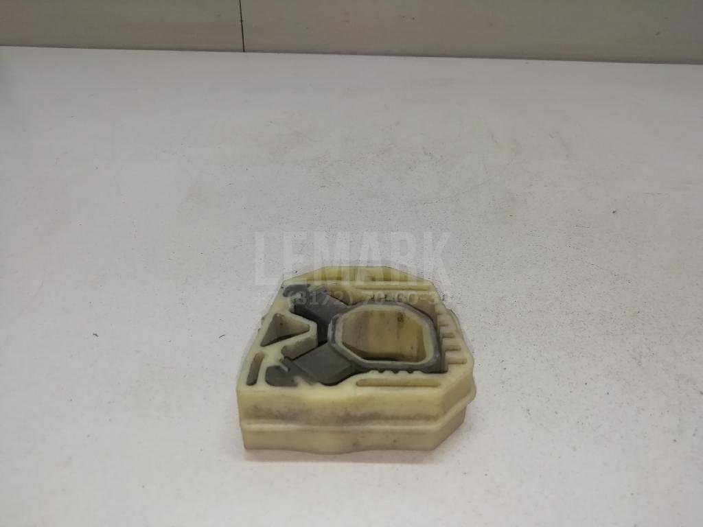 Кронштейн радиатора