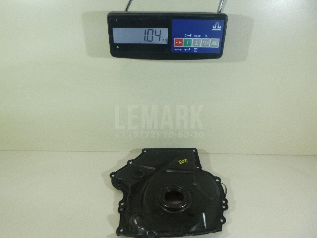 Крышка двигателя передняя