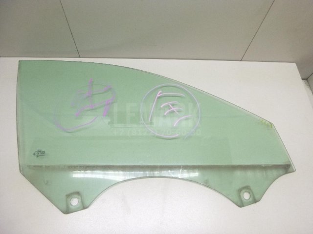 Стекло двери передней правой