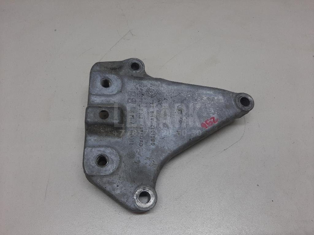 Кронштейн КПП левый