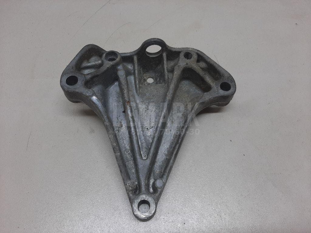 Кронштейн КПП левый