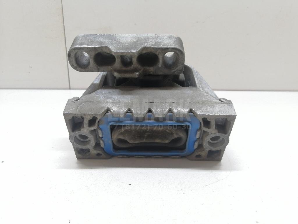 Опора двигателя правая