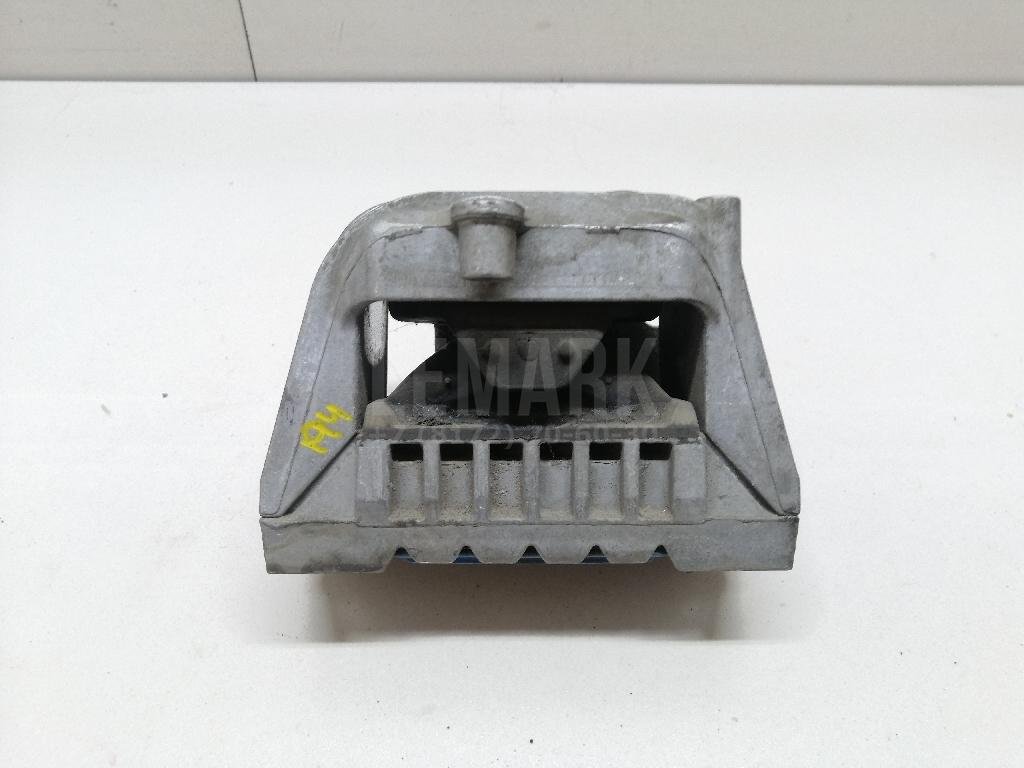 Опора двигателя правая