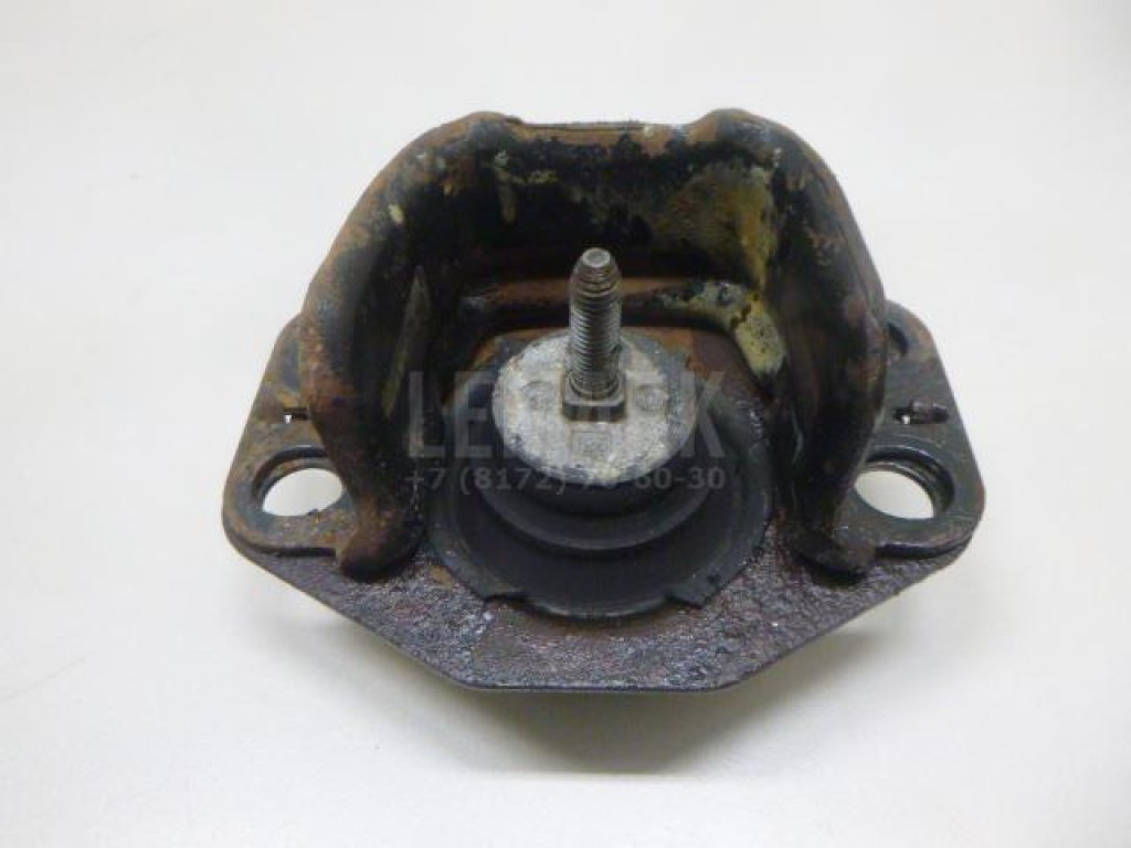 Опора двигателя