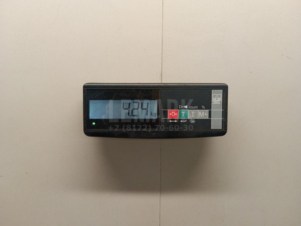 Кулак поворотный передний левый