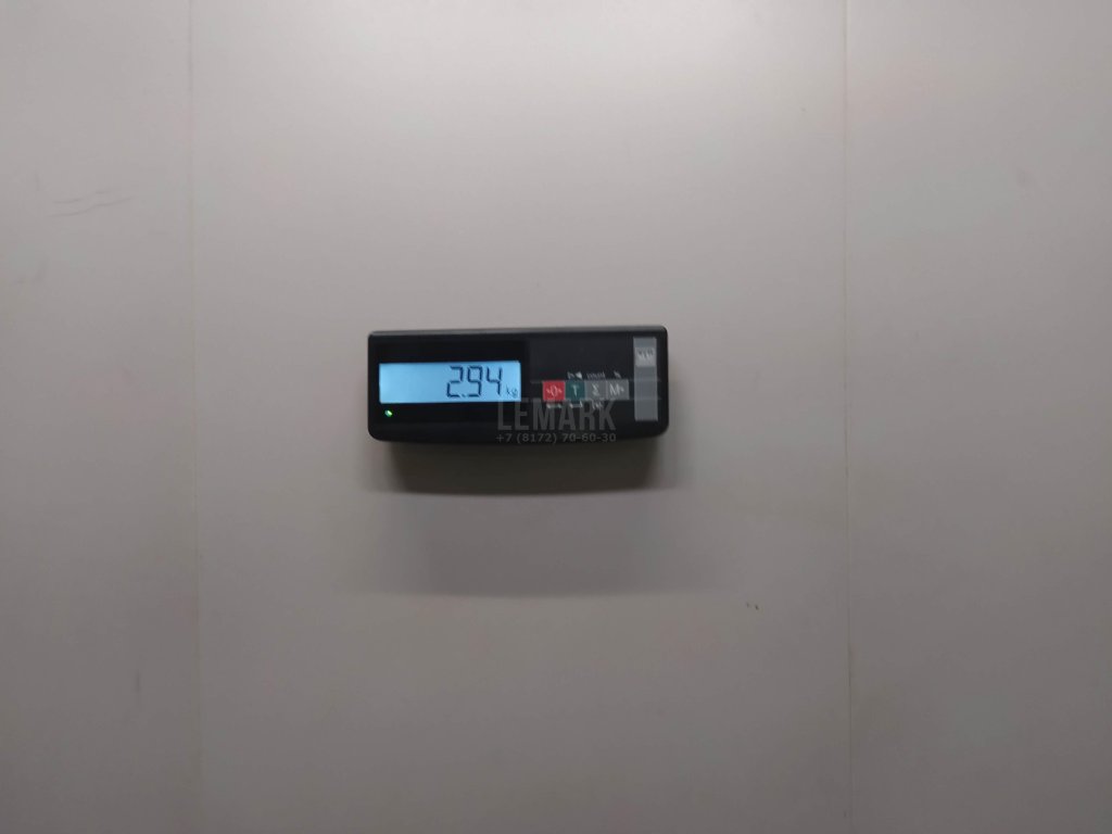 Обшивка двери передней правой