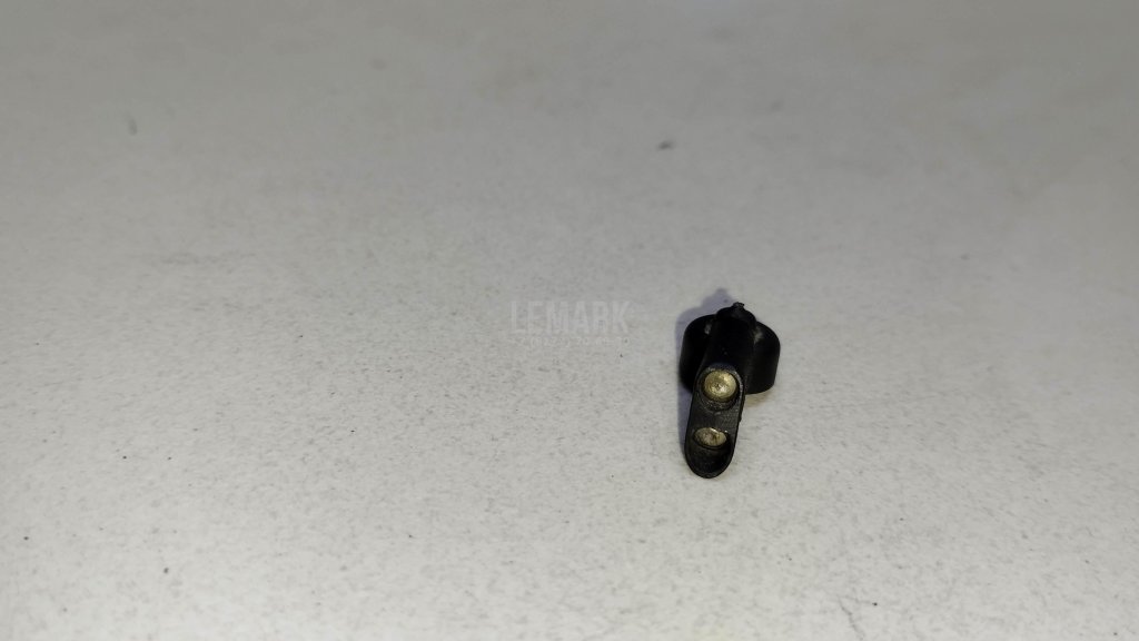 Форсунка омывателя зад стекла