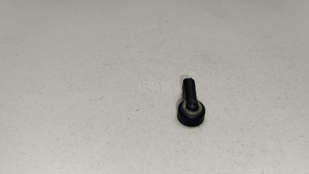 Форсунка омывателя зад стекла