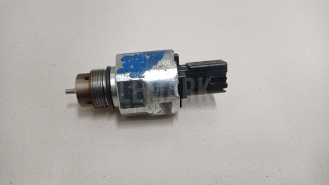 Регулятор давления топлива