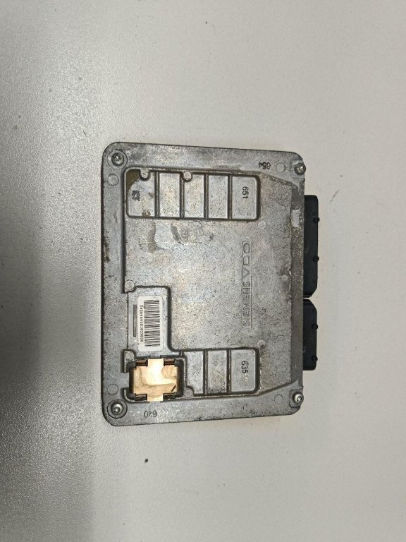 Блок управления двигателем