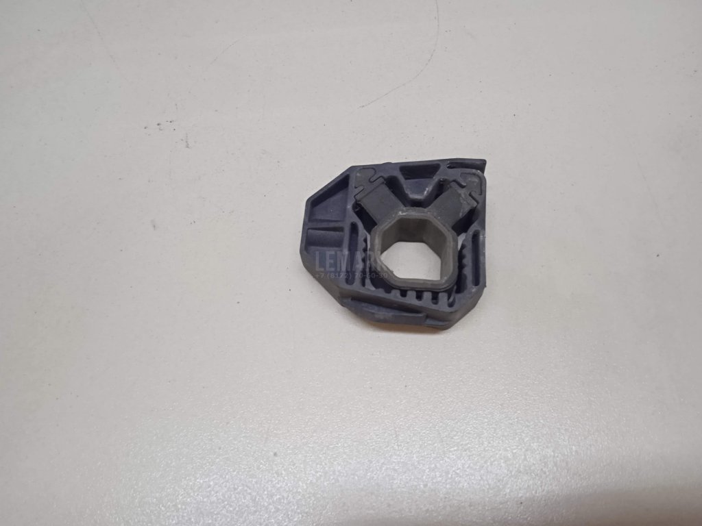 Кронштейн радиатора