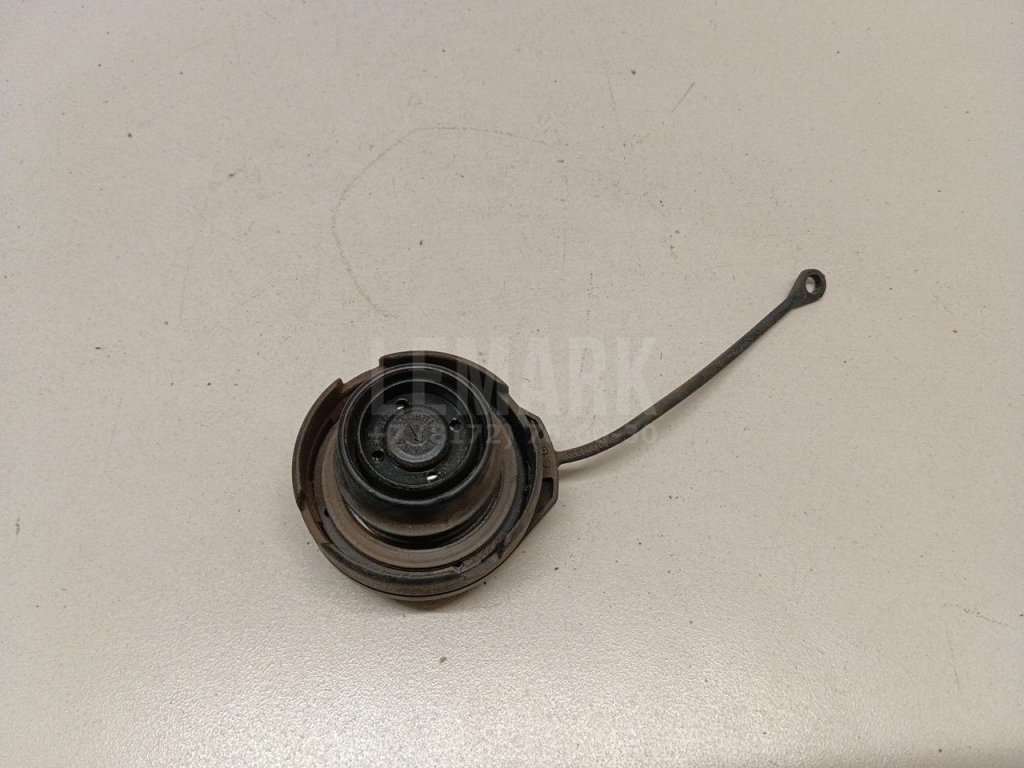 Крышка топливного бака