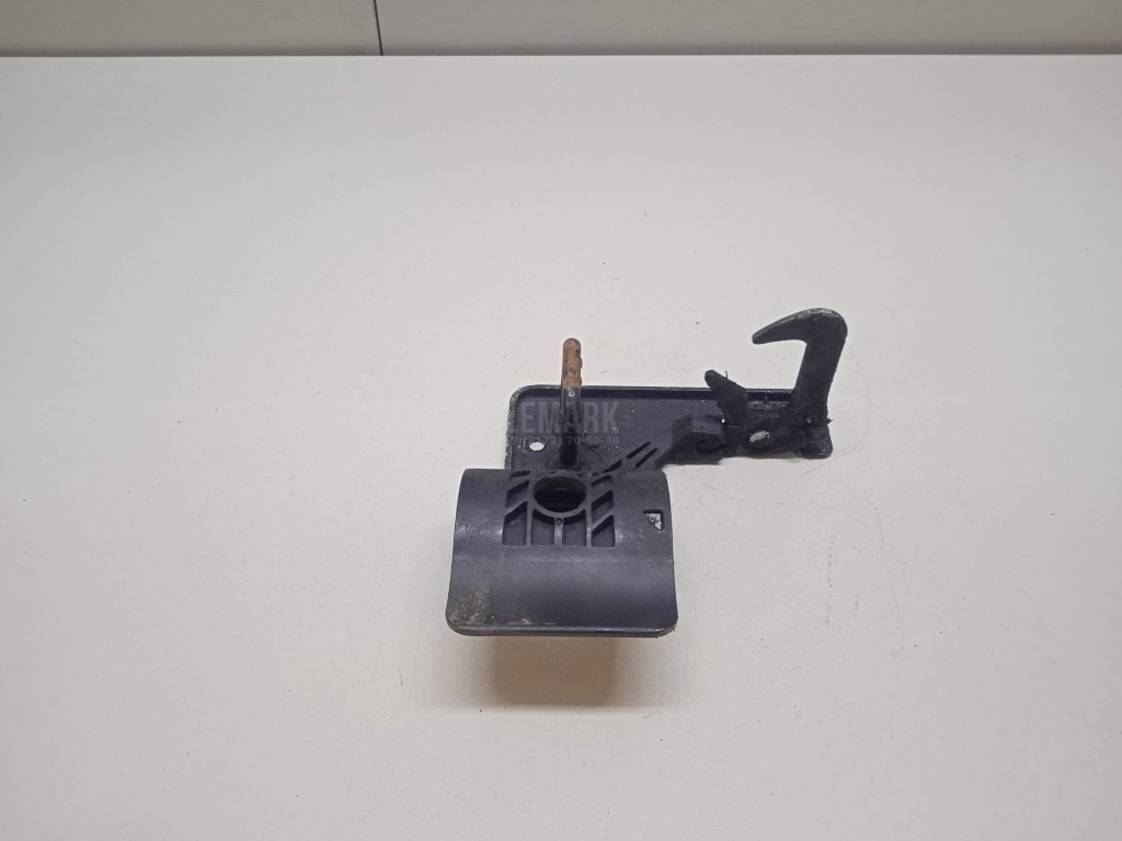 Крючок капота для  Acura TSX 2009-2014