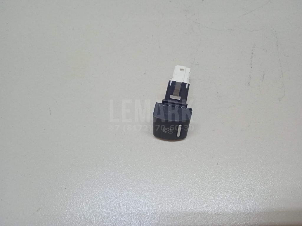 Кнопка антипробуксовочной системы