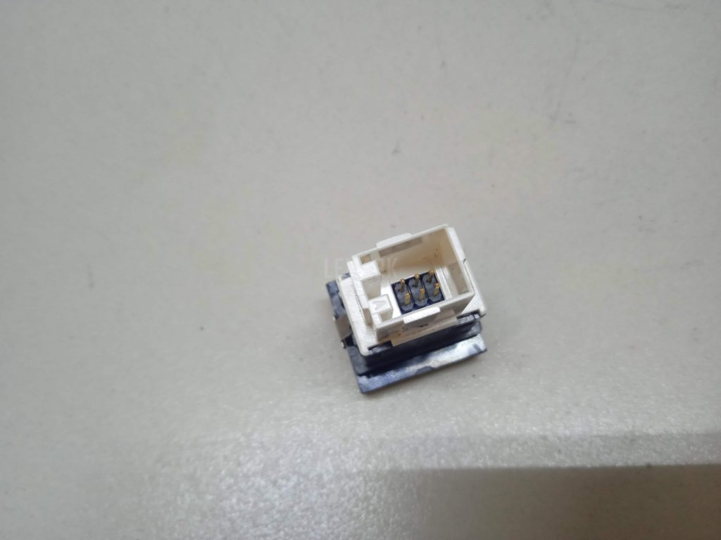 Кнопка антипробуксовочной системы