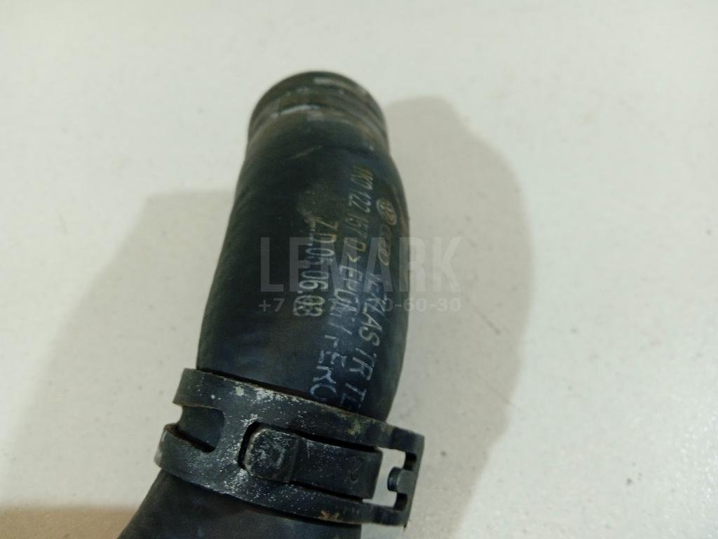 Патрубок отопителя