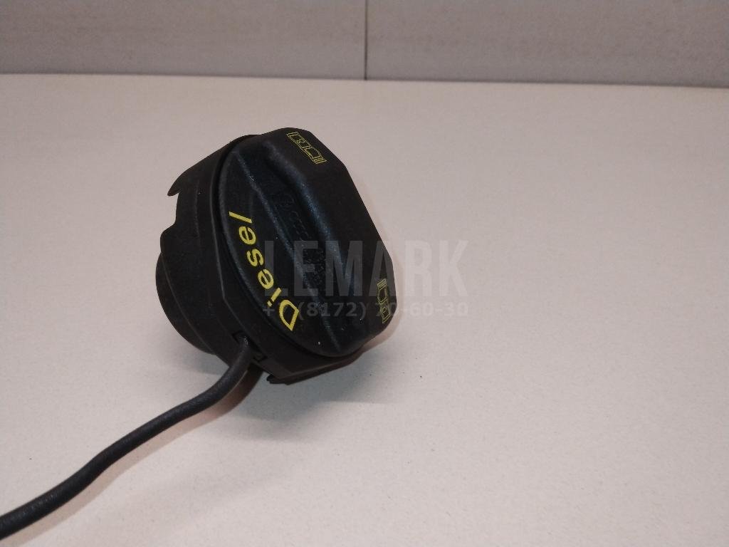 Крышка топливного бака