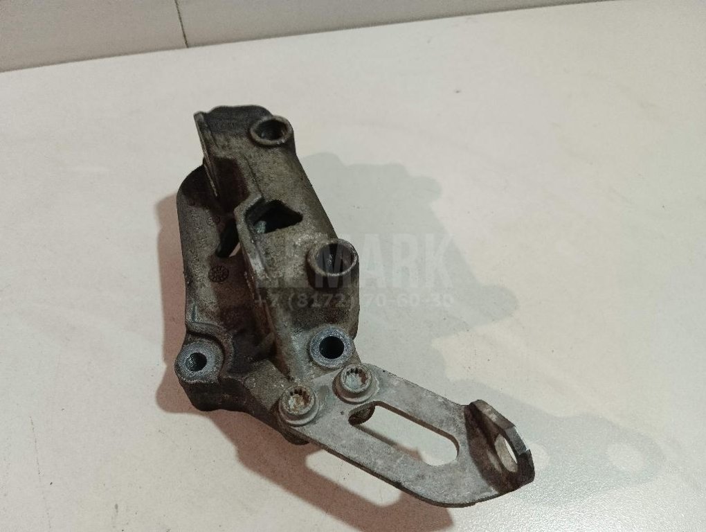 Кронштейн двигателя правый для  Audi A4 [B8] Allroad 2009-2015