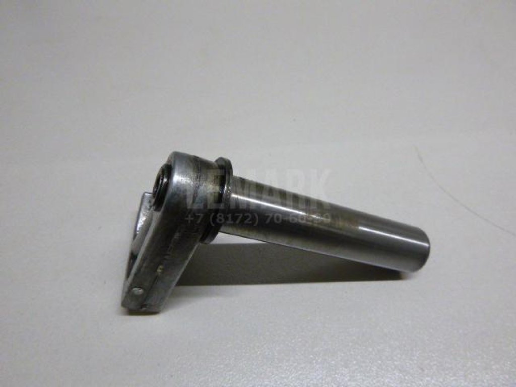 Ось шестерни задней передачи