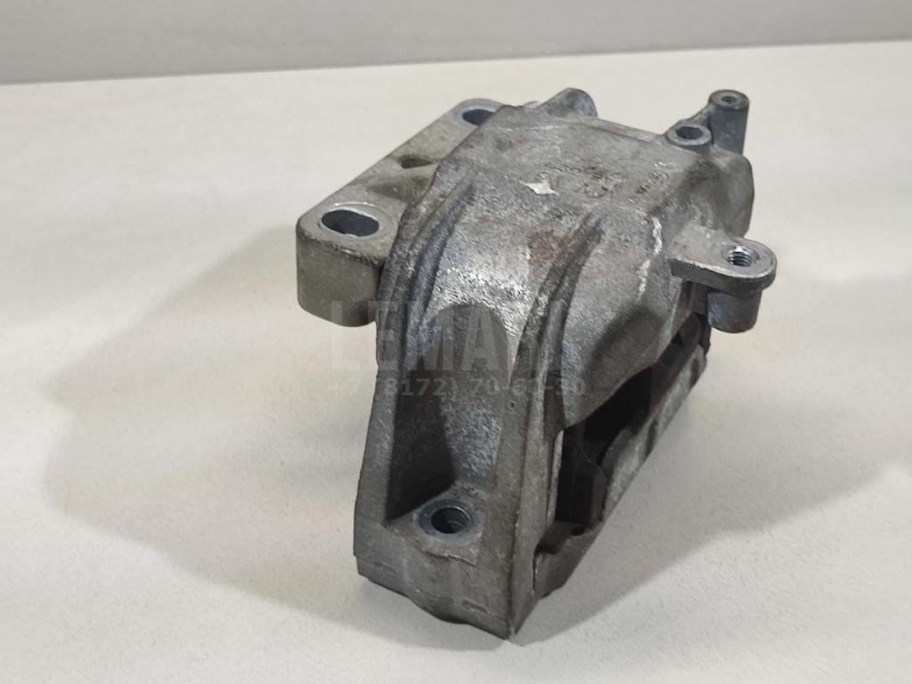 Опора двигателя правая