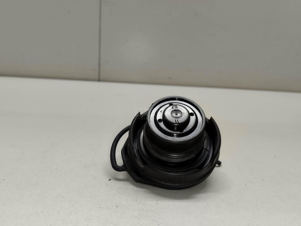 Крышка топливного бака