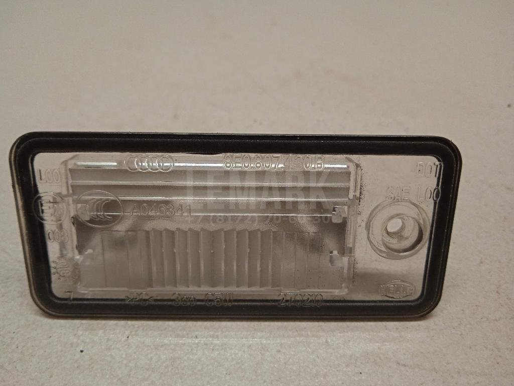 Фонарь подсветки номера