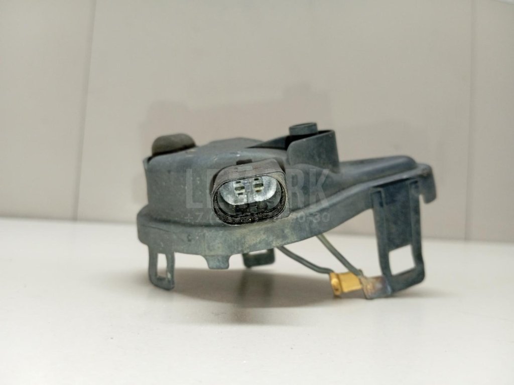 Крышка фары противотуманной левой